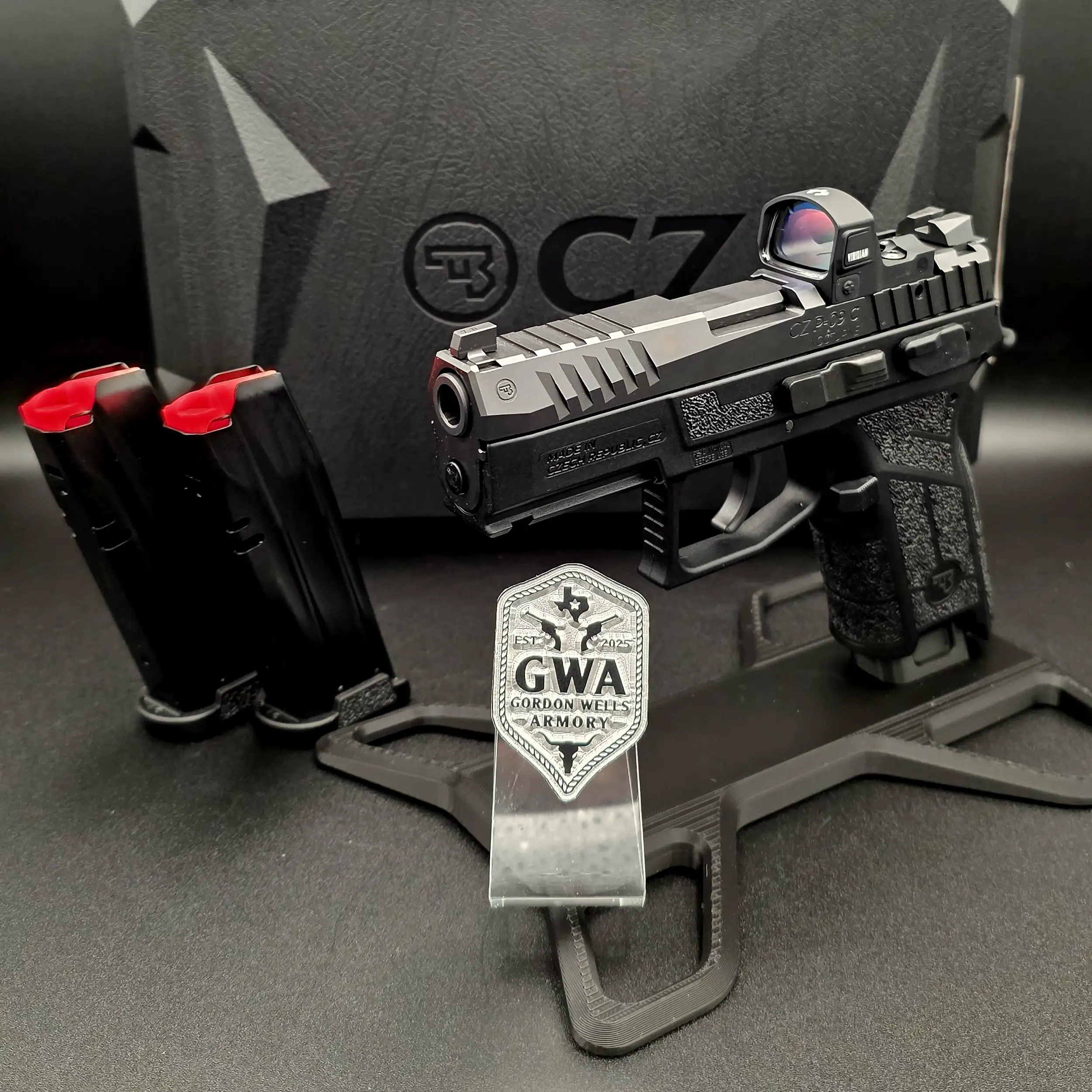P09 C Nocturne 3.7" 9MM W/RFX15 Green Dot Optic 2-15RD Mags